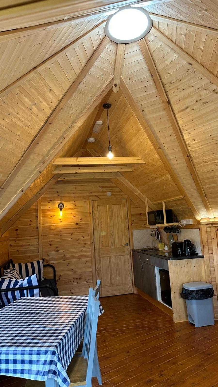 Holly Tree Glamping Cabins Wigglesworth Exterior foto